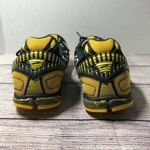 brooks mach 12 brown